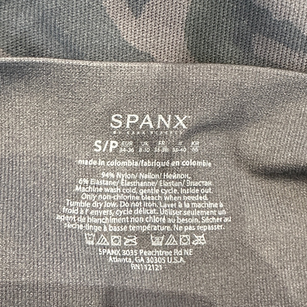 Spanx Look at Me Now High Waisted Seamless Camaflouge Leggings (Size Small) - Picture 8 of 8